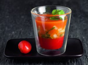 Soupe glacée a la tomate