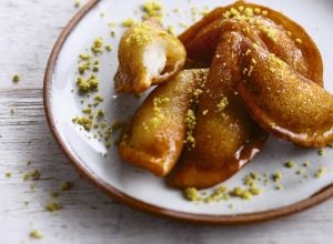 Katayef frits : crêpes chaudes à la fleur d’oranger