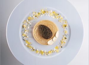 Caviar osciètre impérial d’Iran, blinis au sarrasin