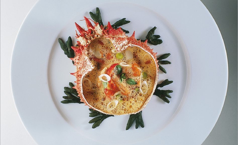Araignée de mer décortiquée glacée à la tomate par Alain Ducasse