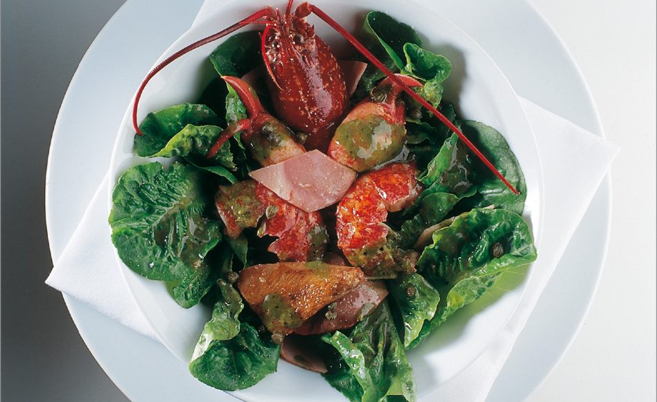 Salade de homard breton, poitrine de pigeonneau et truffes noires à la façon d’alain chapel