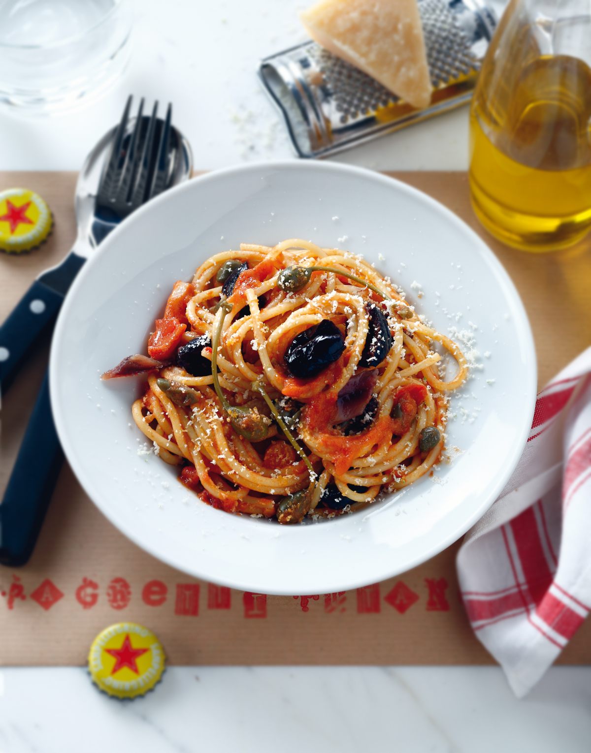 Recette de Spaghettis alla puttanesca par Julie Andrieu - Académie du Goût