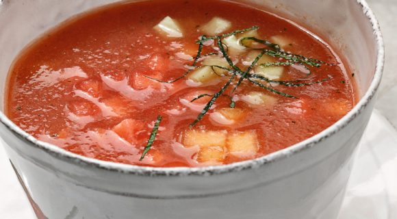 Gaspacho : 8 recettes de chefs pour un été à la fraîche