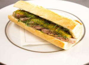 Sandwich AMP (Agneau Menthe Poivron)
