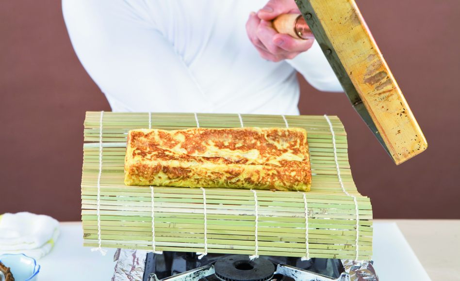 Omelette japonaise Tamagoyaki par l'Ecole de Cuisine Alain Ducasse