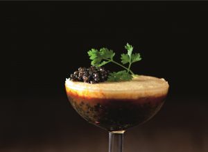 Gelée de caviar à la crème de chou-fleur