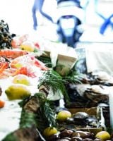De l’art de composer un plateau de fruits de mer pour Noël