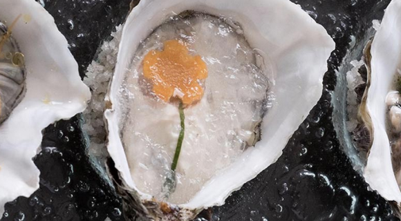 L’huîtrade, le bar à huître chic de Guy Savoy