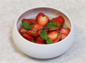 Recette de soupe fraîche de fraises par Alain Ducasse