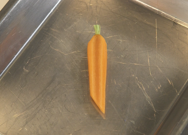 Tailler une carotte en biseau