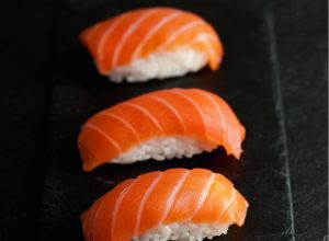 Sushi au saumon par Alain Ducasse