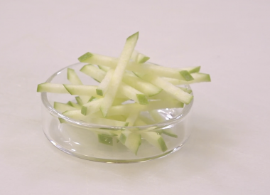 Technique pour tailler une pomme en bâtonnets