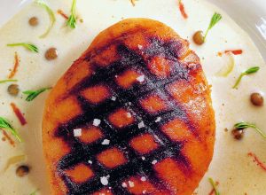 Foie gras de canard grillé aux lentilles pimentées par Joël Robuchon