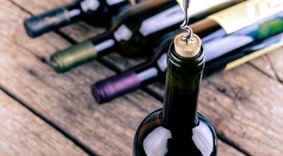 Vin : les clés pour s'initier sans complexes