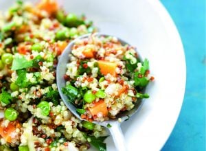 Salade de quinoa, orange et patate douce