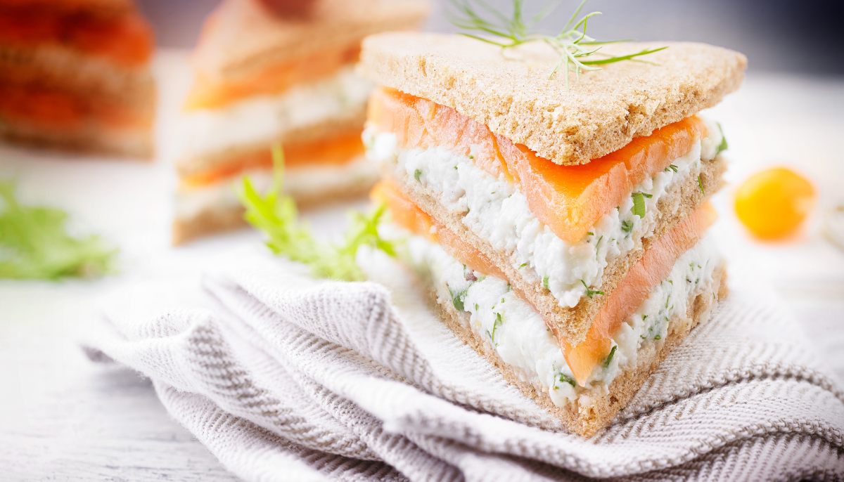 Recette des mini club sandwichs au saumon