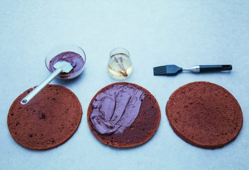 Recette de Génoise au chocolat et ganache pralinée par Académie Du