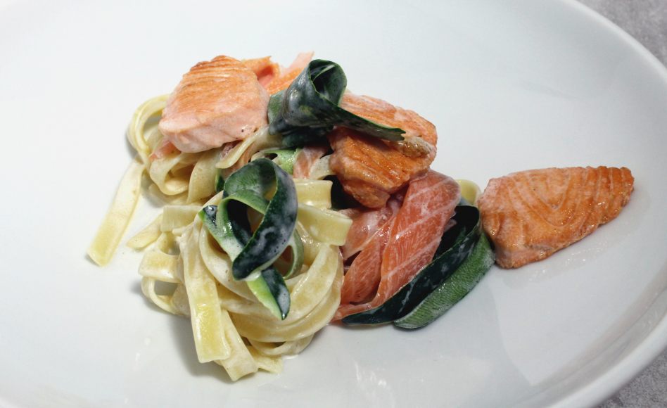 Recette de Salade de tagliatelles aux saumons et courgette par Alain Ducasse