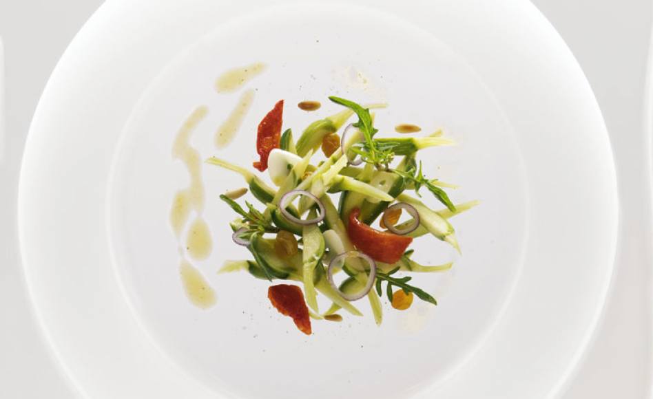 Recette de Salade de courgettes trompettes, vinaigrette au citron amer par Alain Ducasse