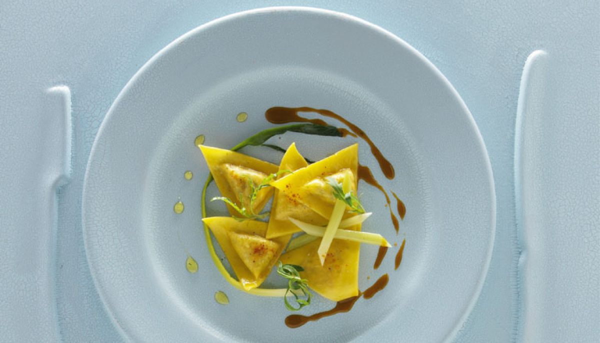 Recette de Ravioli de mérou jus coraillé par Alain Ducasse Académie