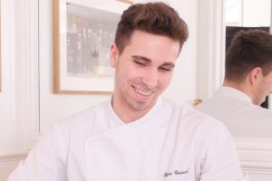 Pierre Guiard, le jeune chef pâtissier de chez Rech au talent XL