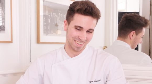 Pierre Guiard, le jeune chef pâtissier de chez Rech au talent XL