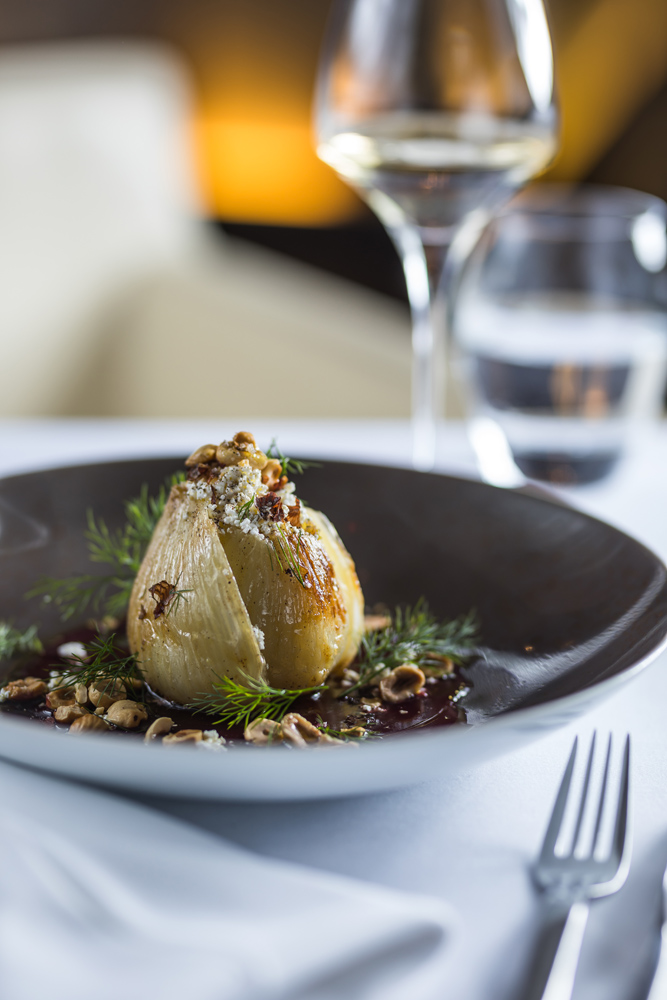 Recette de Fenouil confit, coulis cassis, fromage cottage et noisette ...