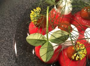 Salade de tomates, burrata par Jean-Baptiste Lavergne-Morazzani