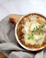 5 choses à savoir sur la soupe à l'oignon