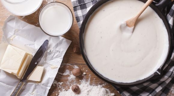 Quelle différence entre la sauce Béchamel et la sauce Mornay ?