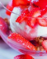 Fraisier, charlotte... 18 recettes de chefs pour sublimer la fraise en dessert