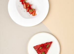 Recette de fraises au naturel et en confiture, condiment d'orties par Jessica Préalpato