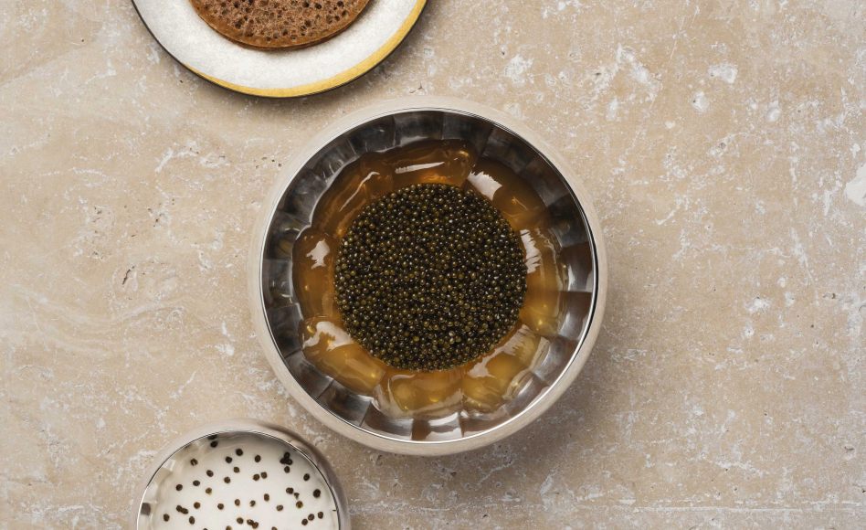 Lentilles vertes du Puy et caviar, délicate gelée fumée