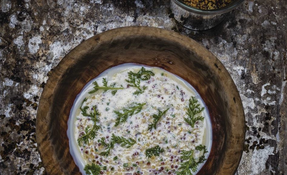 Recette du mélange de muesli et quinoa dans un yaourt à la grecque par Akrame Benallal