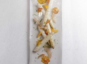 Recette d'asperges blanches, agrumes par Alain Ducasse