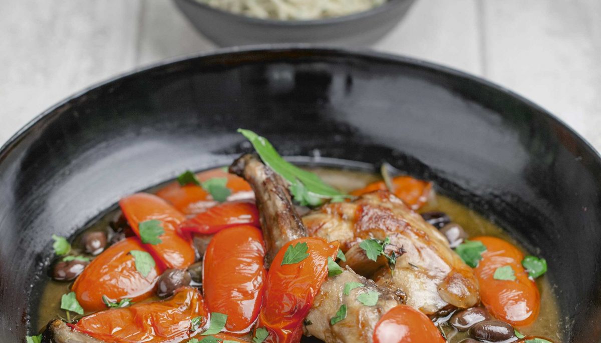 Recette de Lapin, céleri, tomate, olives par Alain Ducasse Académie