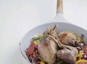 Recette de pigeon, cerises, poivron jaune par Alain Ducasse