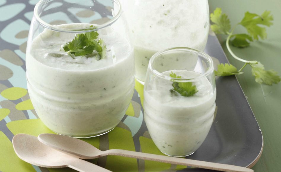 Recette de soupe concombre, yaourt et coriandre par l'Académie du goût