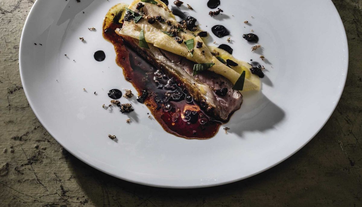 Recette de selle d’agneau et navets pickles par Akrame