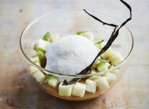Recette de pommes caramélisées à la vanille en émulsion de fromage blanc par Jean-Louis Nomicos