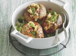 Recette de pommes de terre farcies au brocoli et au chorizo par Carinne Teyssandier