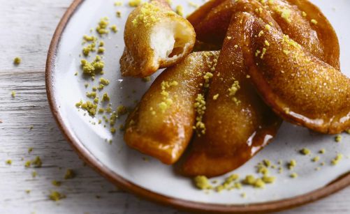 Recette De Crepes Chaudes A La Fleur D Oranger Par Liza Et Ziad Asseily