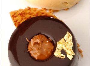 Craquelin nougatine au chocolat moelleux et croquant par Alain Ducasse