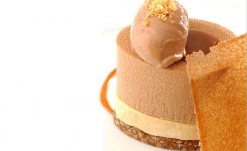 Croustillant Au Lait Rice Krispy Confiture De Lait Glacee Par Alain Ducasse