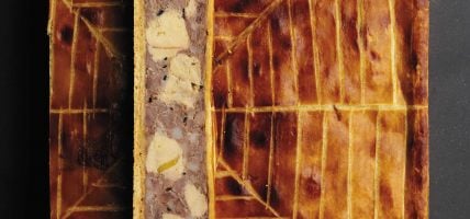 Pâté en croûte de lièvre à la royale