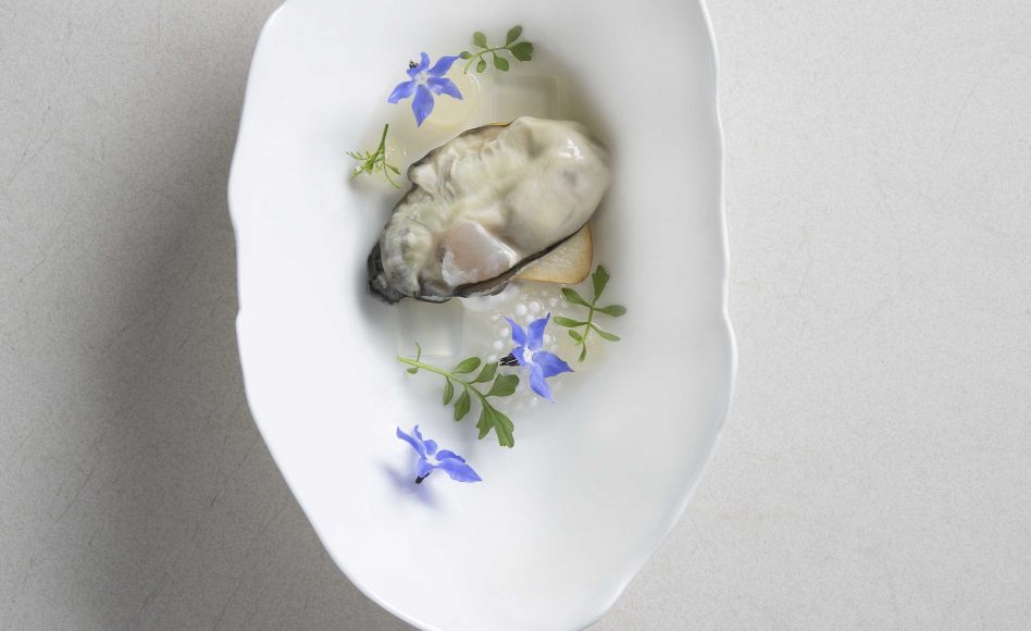 Recette d'huître, poire et cresson sauvage par Mauro Colagreco
