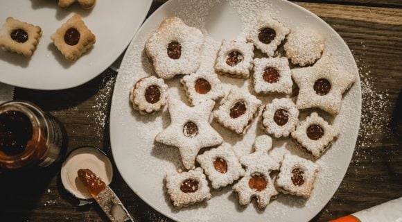 Biscuits de Noël : les recettes pour mettre la main à la pâte