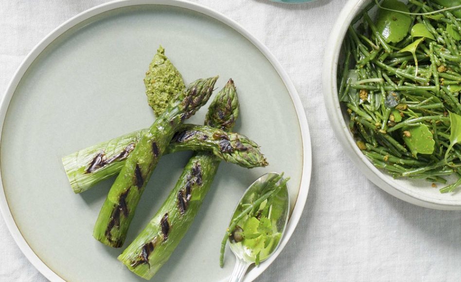 Recette d'asperges vertes, salicorne, pistaches par Romain Meder