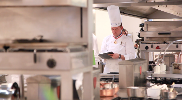 Au fait, c'est quoi un MOF ?