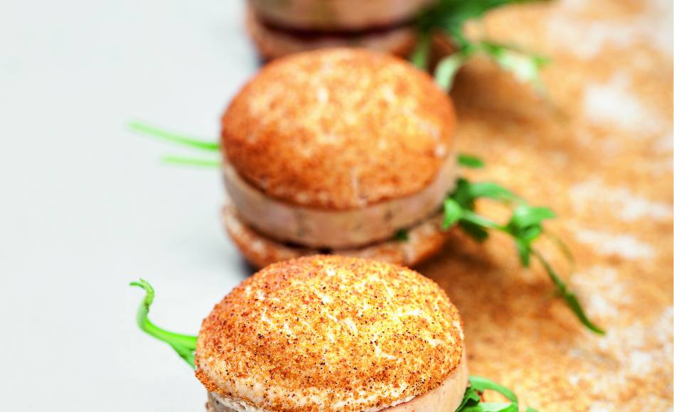 Macarons au foie gras, figues et pain d’épices par Alain Ducasse
